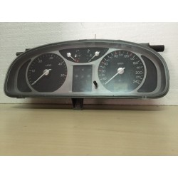 Cadran de l'Instrumentation, de la RENAULT LAGUNA 1.9 TD A une population de kilomètres 8200218878 7N0R08A3