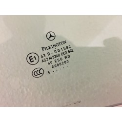 43R 001582 MERCEDES e-CLASSE B180 VERRE DESCENDANT le DROIT d'ORIGINE AVANT PILKINGTON