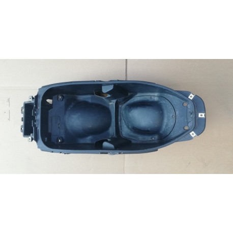 621729 COMPARTIMENT SOUS LA SELLE, CASQUE TITULAIRE PIAGGIO BEVERLY TOURER 125 250 300
