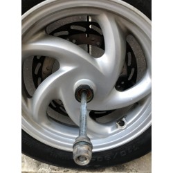 SYM JOYRIDE EVO 200 i.e. ASSE PERNO RUOTA ANTERIORE 125 ie 2007-2012
