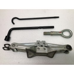 CRIC + KIT RUOTA DI SCORTA ATTREZZI SUZUKI SWIFT 2010-2017