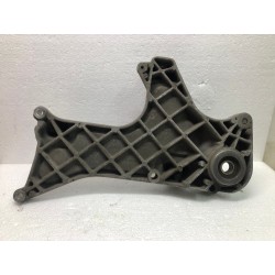 599867 PIAGGIO BEVERLY TOURER PIASTRA SUPPORTO MARMITTA