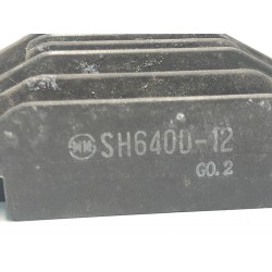 6H640D-12 REGOLATORE DI TENSIONE PIAGGIO VESPA LIBERTY BEVERLY HEXAGON