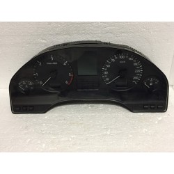 AUDI A8 D2 2.5 td de Numérotation de l'Instrumentation 4D0919033AE VDO 110.008.639/033 compte kilomètres
