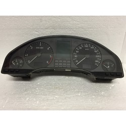 AUDI A8 D2 2.5 td Zifferblatt Kombiinstrument 4D0919033AE VDO 110.008.639/033 kilometer zählt