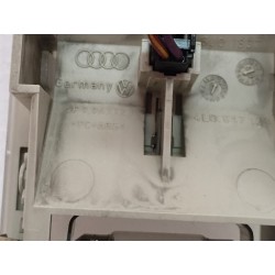 L'éclairage du plafond de TOIT AUDI A6 SW arrière 4F9947123 4L0947123