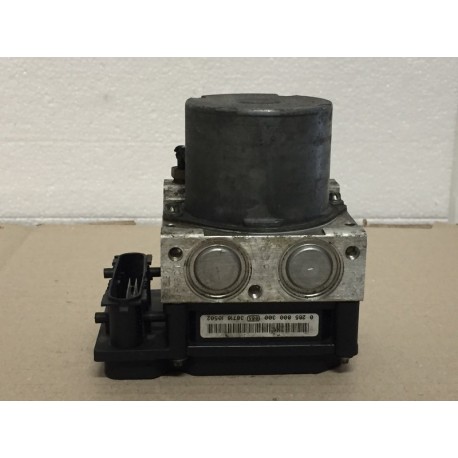 Centralina Pompa ABS  RENAULT MEGANE 2 1.5 DCI II serie 2007  0265800300 8200038695 0265231300
