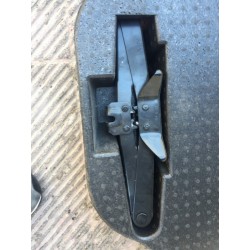 Werkzeugfach Reserverad NISSAN PRIMERA SW P12 2004 84975 - AV760